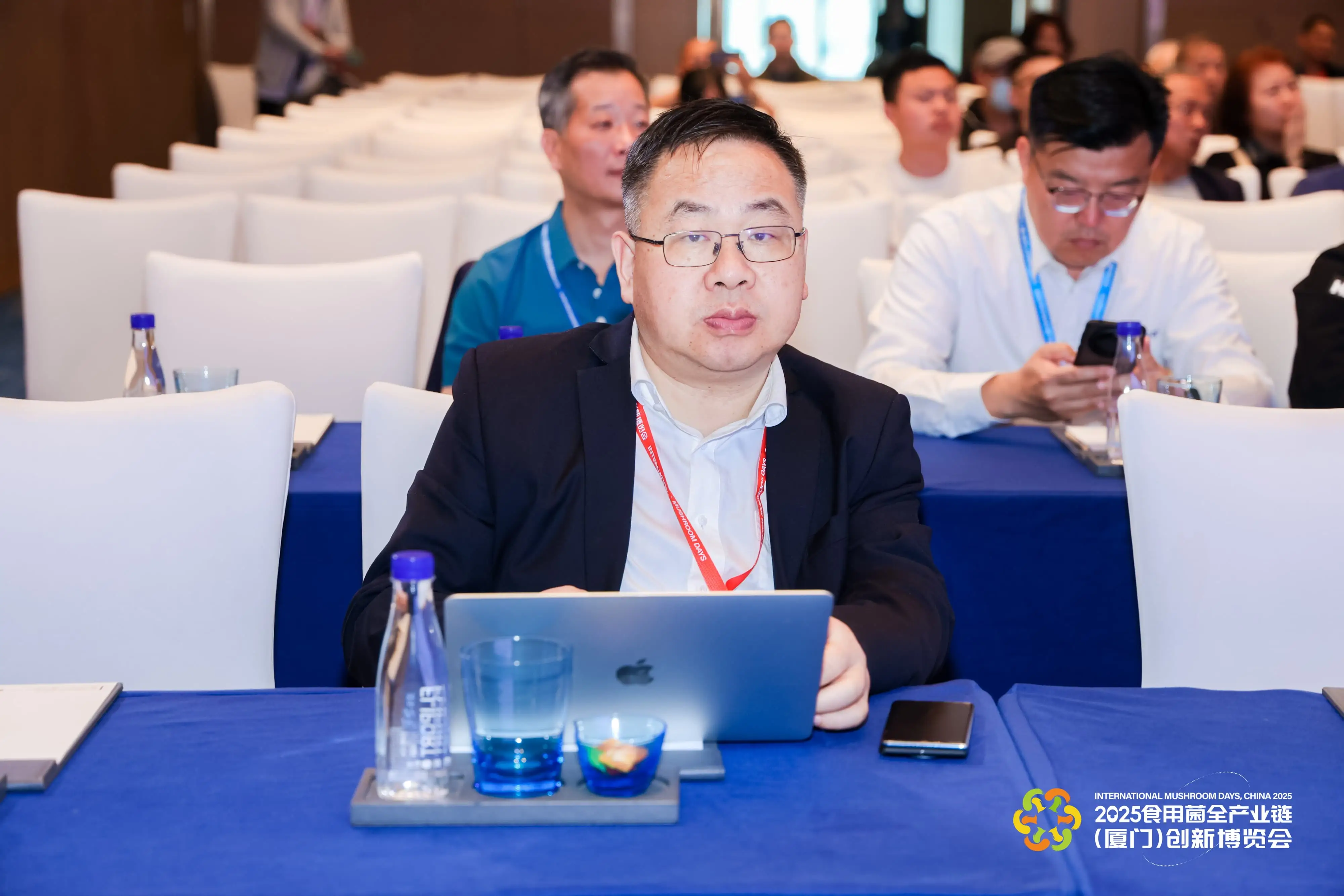 LHAO0792-min-min.webp