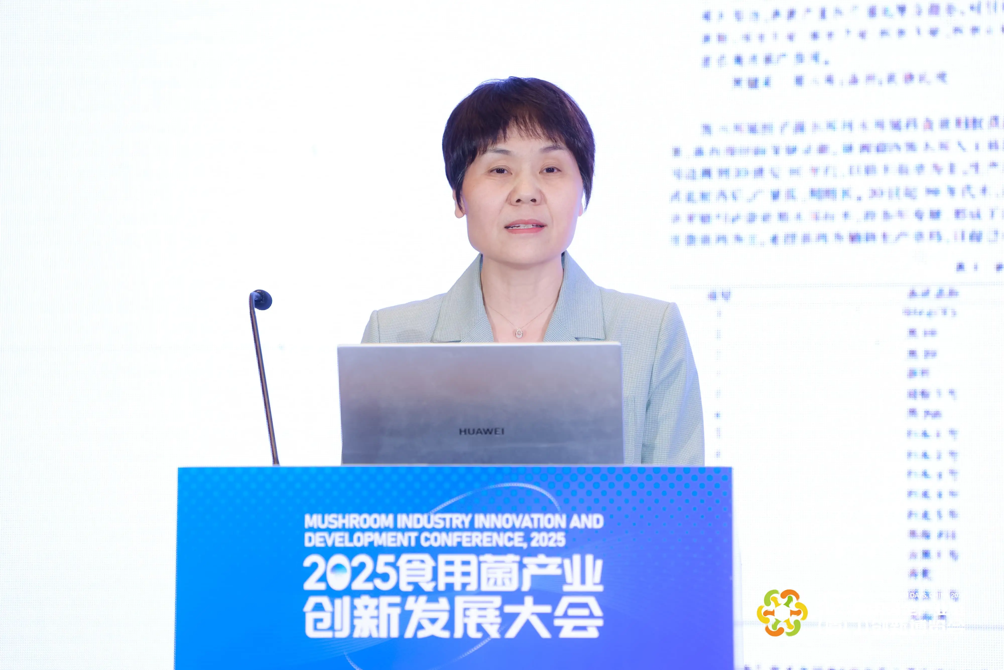 LHAO1831-min-min.webp