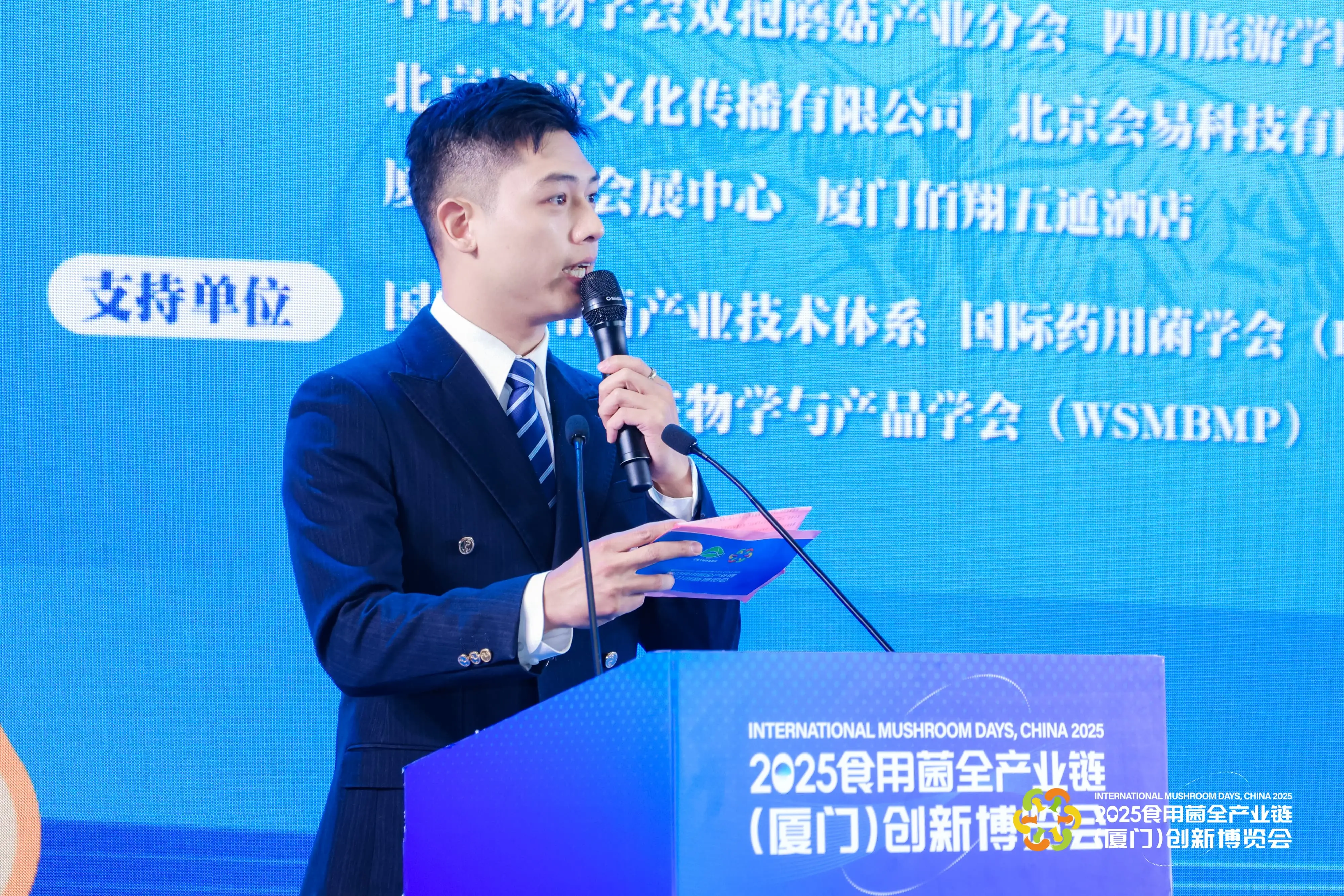 LHAO9682-min-min.webp